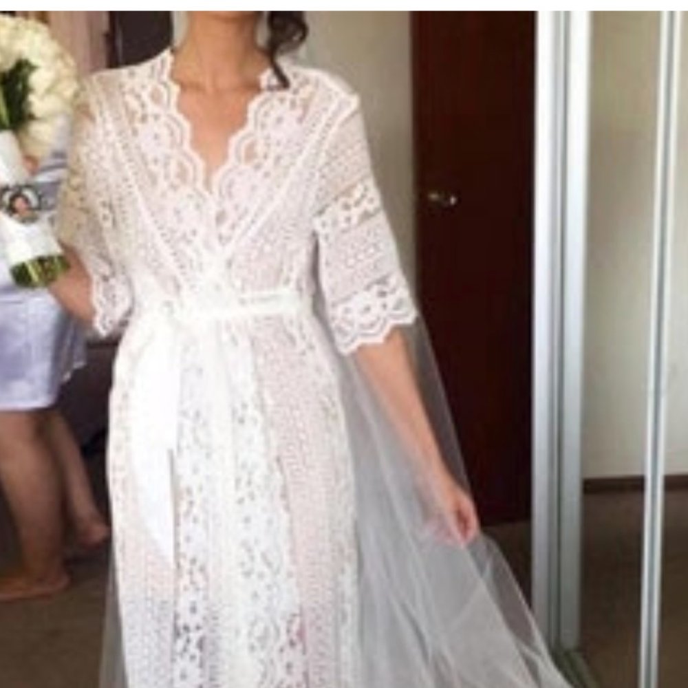 Lace Bridal Robe - Picture 3 of 4
